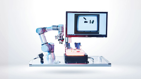 工业触控一体机应用在机器人视觉品检系的优势特点
